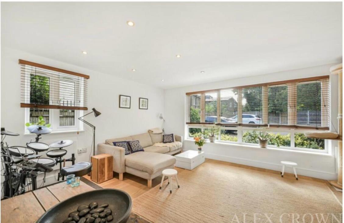 Appartamento One Bedroom In A Gated Community Londra